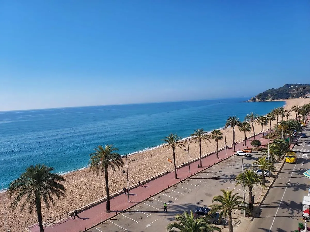 Primera Linea Borodin Ab 4º8ª Lloret de Mar 0*,